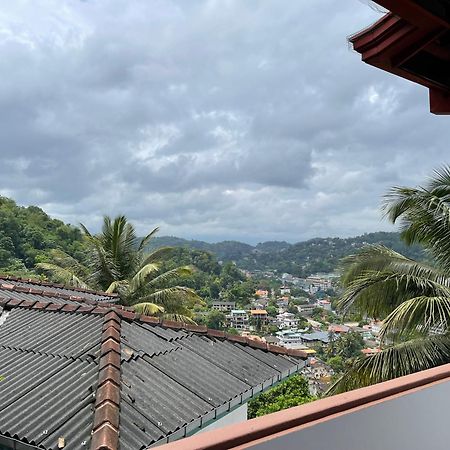 The Skydeck Kandy Luaran gambar